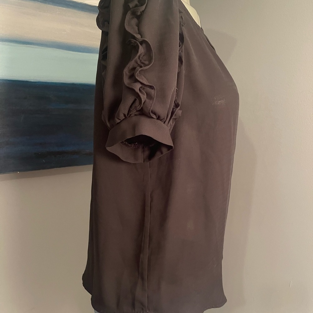 Trendy Black Ruffle Sleeve Blouse Sz. Small NWOT - Picture 8 of 12
